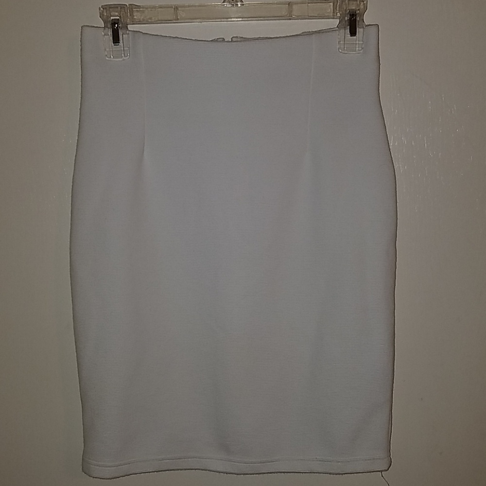 Forever 21 white pencil skirt